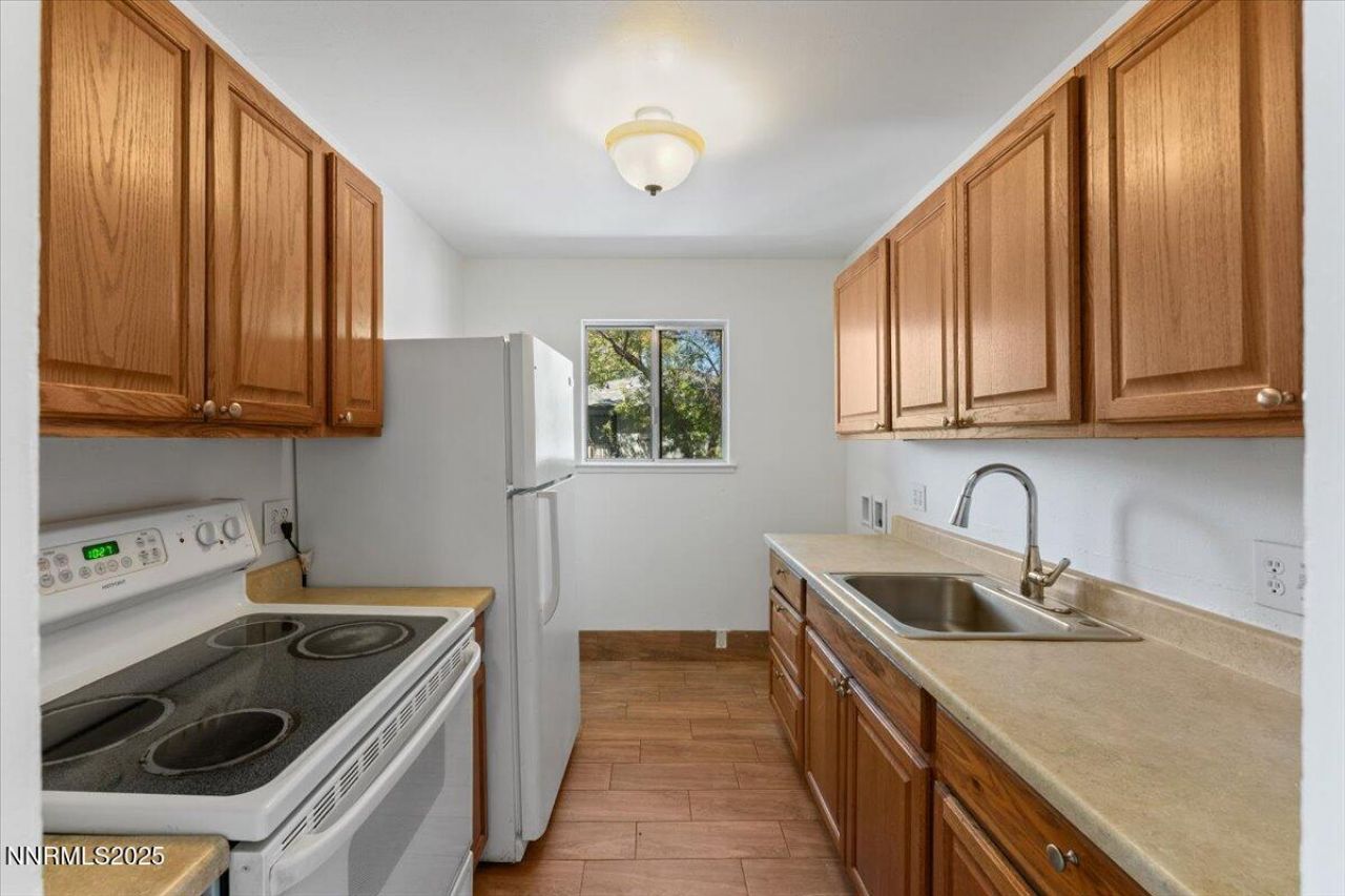 601 Oakwood Drive, Unit Apt 4, Sparks, NV 89431 Photo
