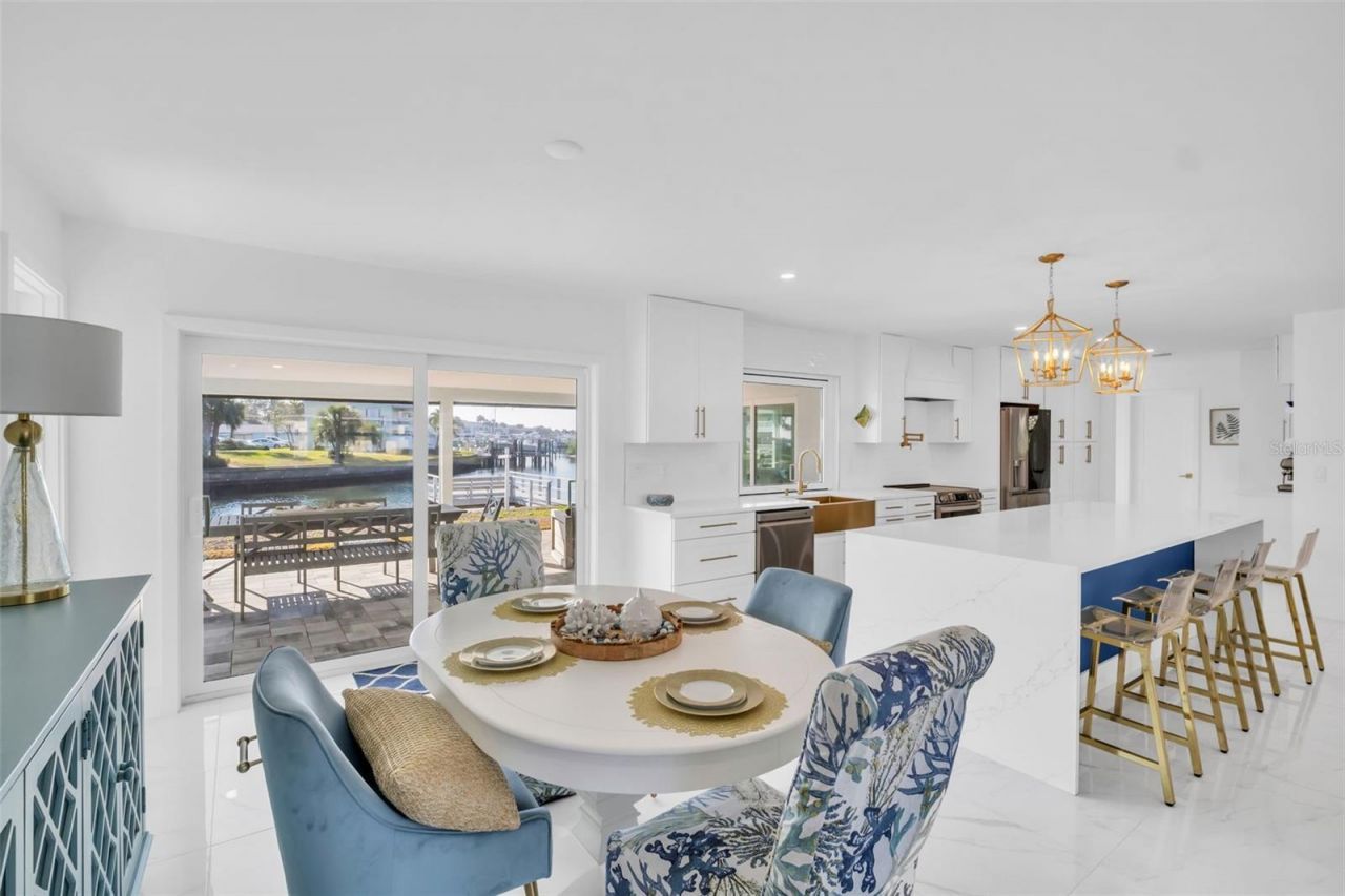 540 Dolphin Avenue Se, Saint Petersburg, FL 33705 Photo