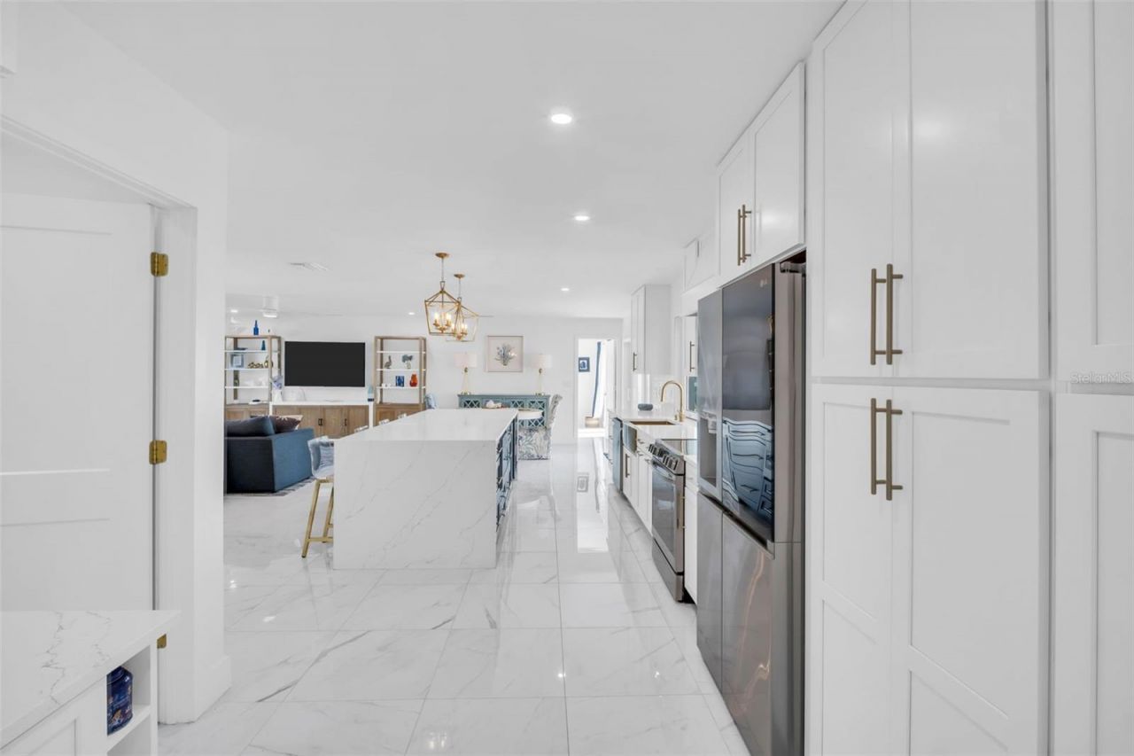 540 Dolphin Avenue Se, Saint Petersburg, FL 33705 Photo