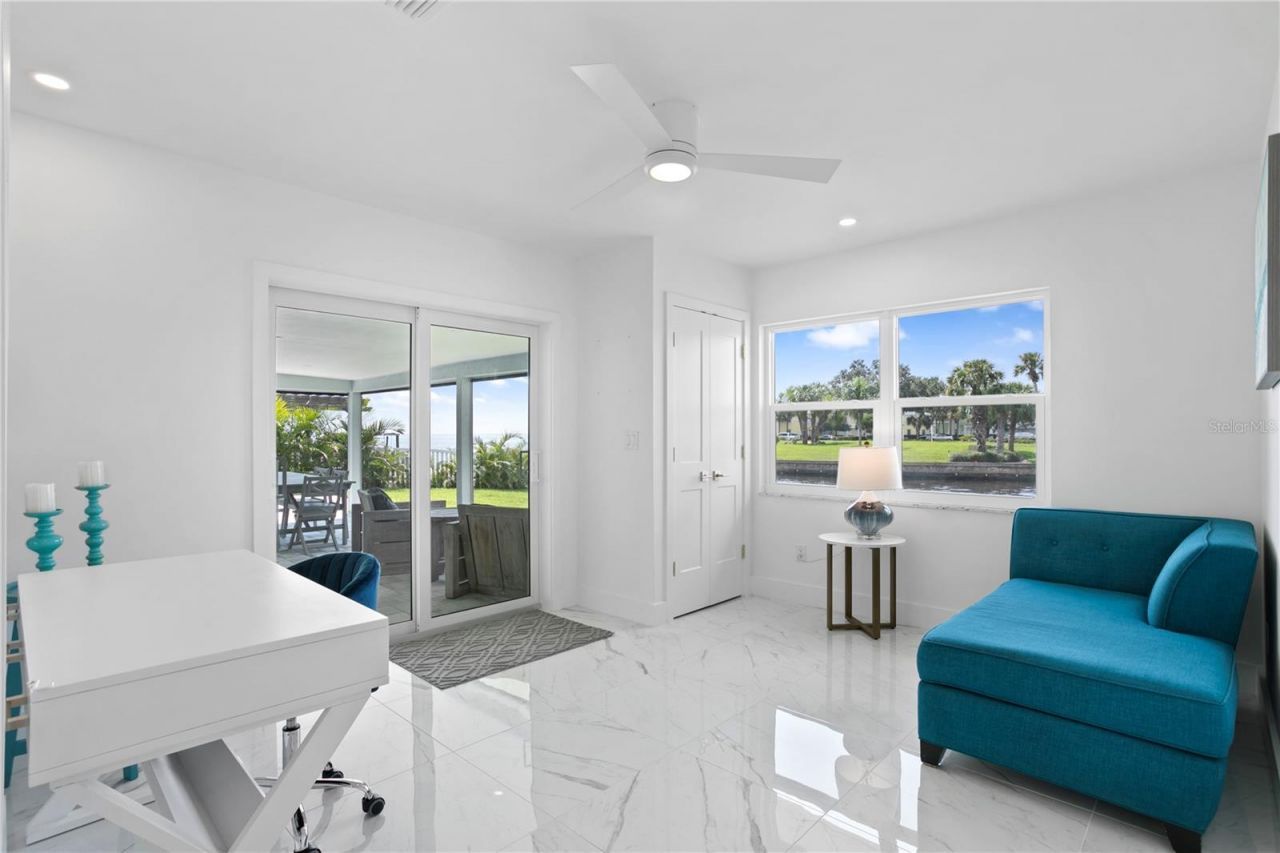 540 Dolphin Avenue Se, Saint Petersburg, FL 33705 Photo