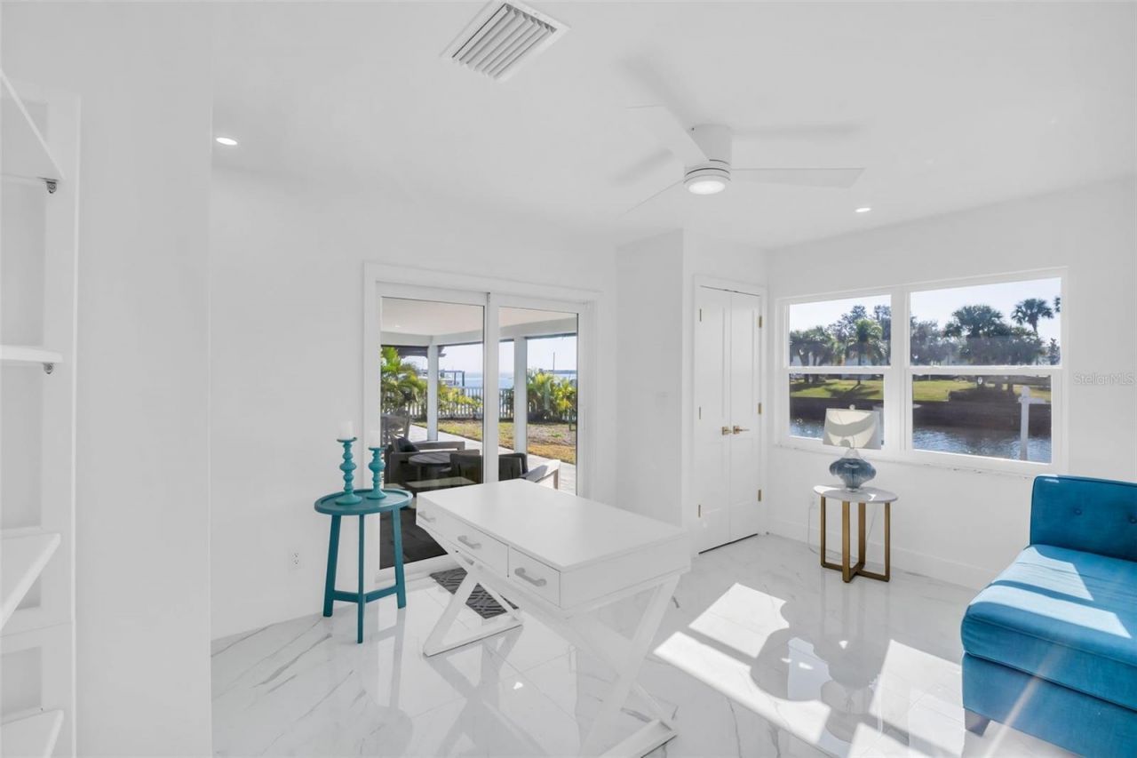 540 Dolphin Avenue Se, Saint Petersburg, FL 33705 Photo