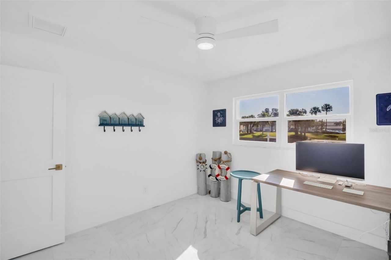 540 Dolphin Avenue Se, Saint Petersburg, FL 33705 Photo