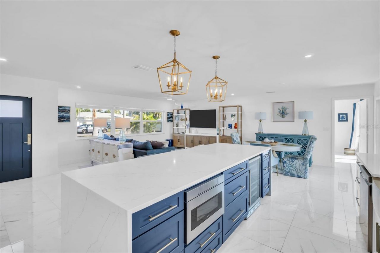 540 Dolphin Avenue Se, Saint Petersburg, FL 33705 Photo