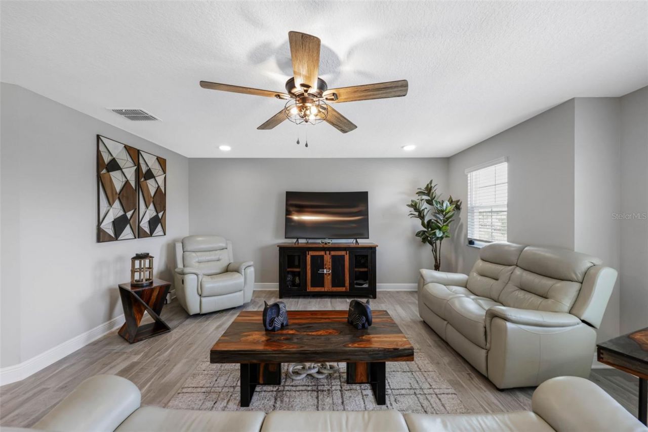 38144 Cobble Creek Boulevard, Zephyrhills, FL 33540 Photo