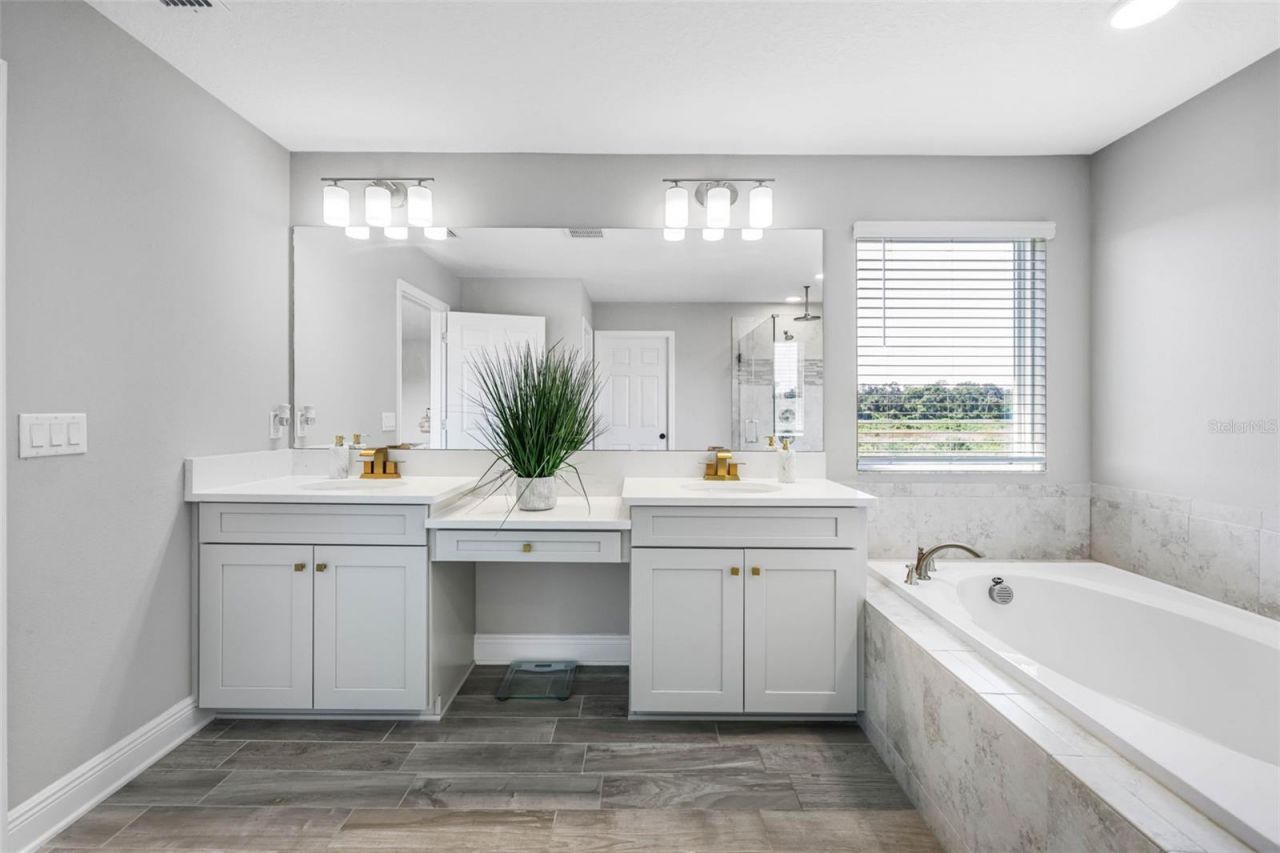 38144 Cobble Creek Boulevard, Zephyrhills, FL 33540 Photo