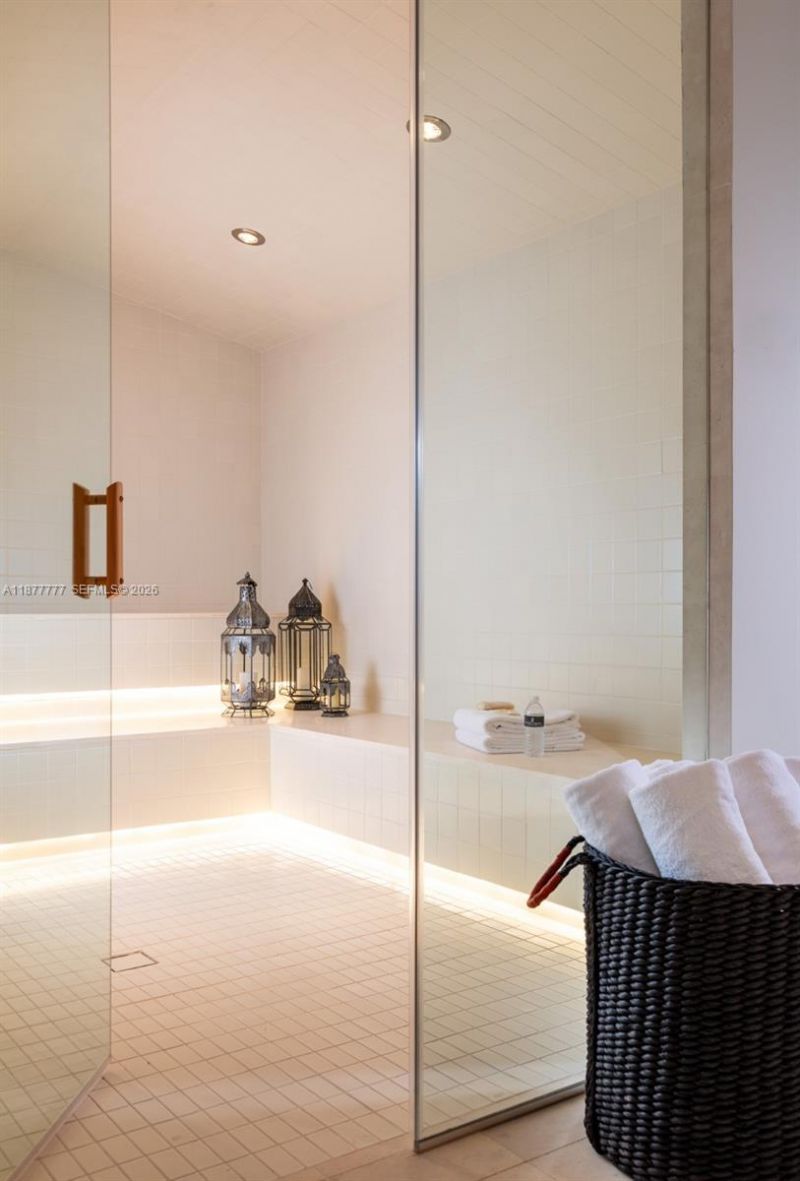 4701 N Meridian Ave, Unit 512, Miami Beach, FL 33140 Photo