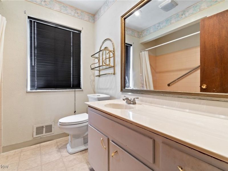 441 Sandhurst Road, Akron, OH 44333 Photo 24