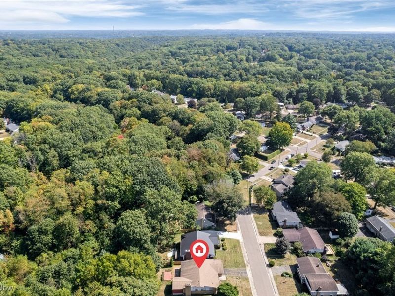 441 Sandhurst Road, Akron, OH 44333 Photo 30