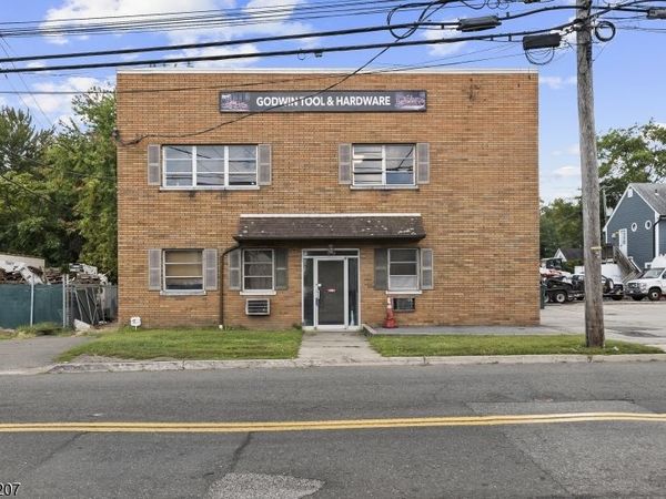 189 Greenwood Ave, Midland Park, NJ 07432