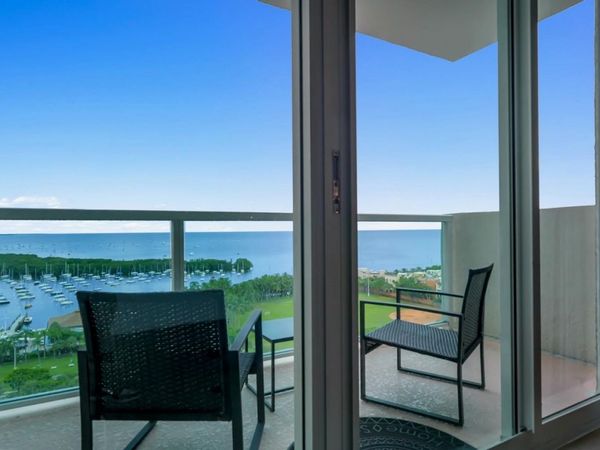 2889 Mcfarlane Rd, Unit 1516, Miami, FL 33133