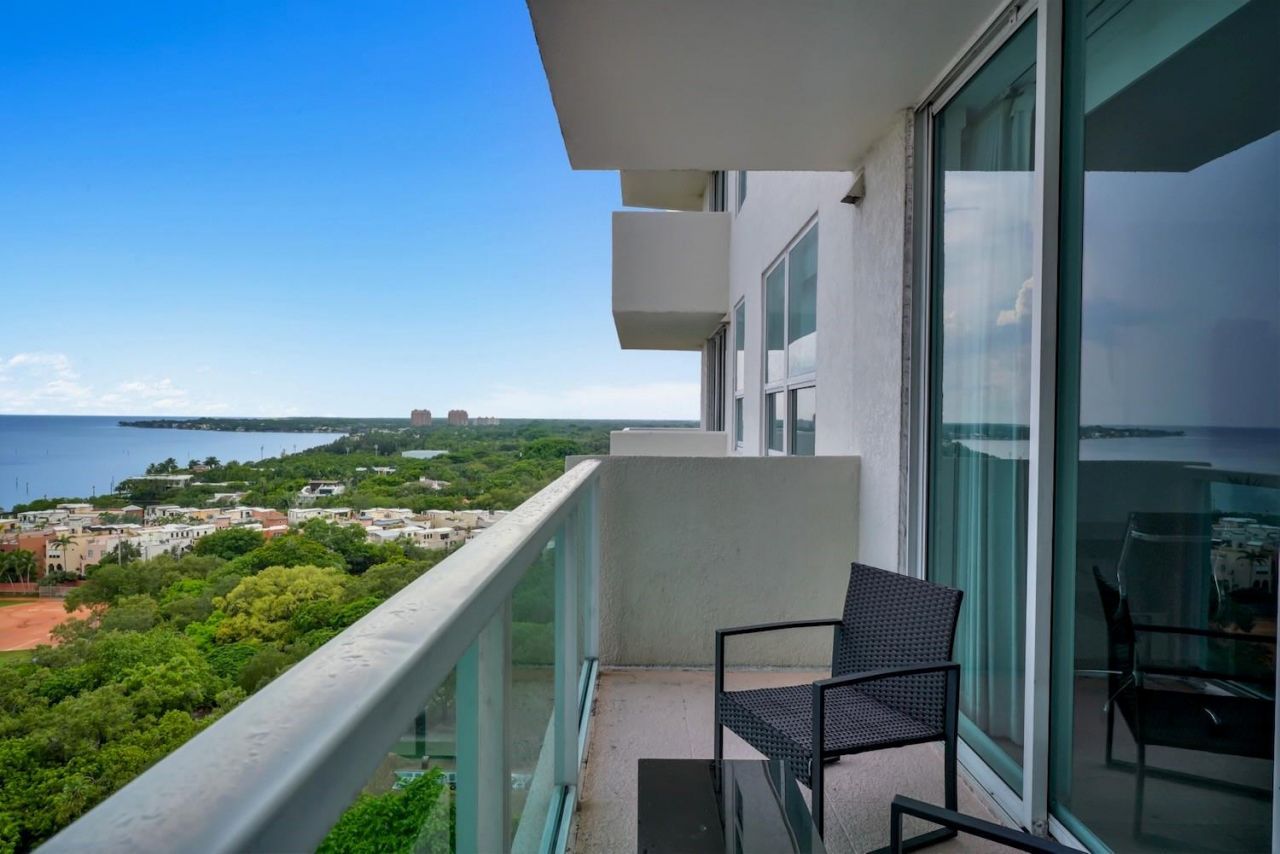 2889 Mcfarlane Road, Unit 1516, Miami, FL 33133 Photo