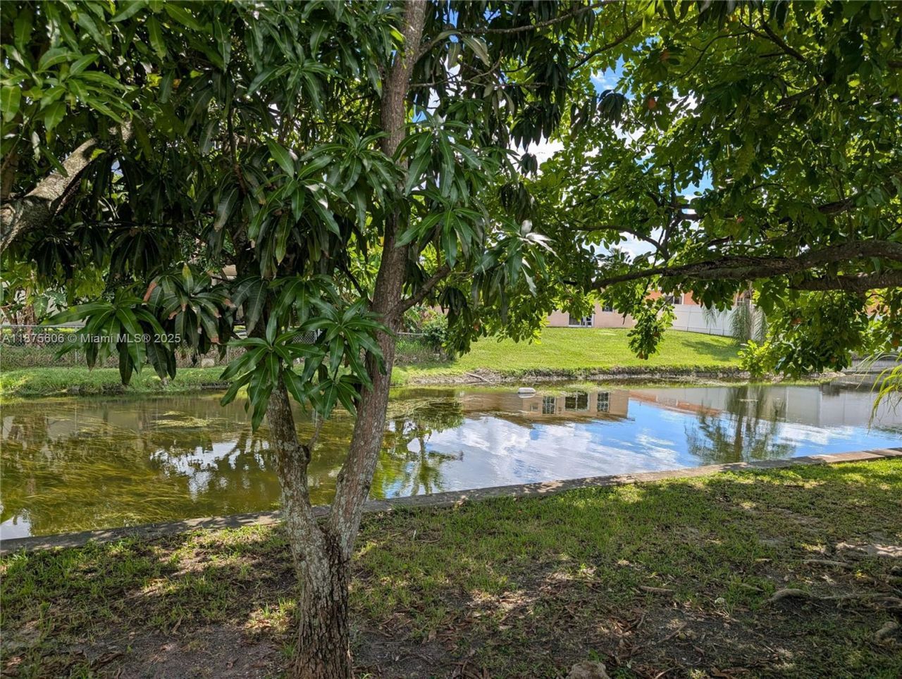 4550 NW 43rd St, Lauderdale Lakes, FL 33319 Photo