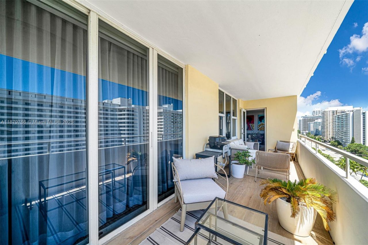 5600 Collins Ave, Unit 12E, Miami Beach, FL 33140 Photo