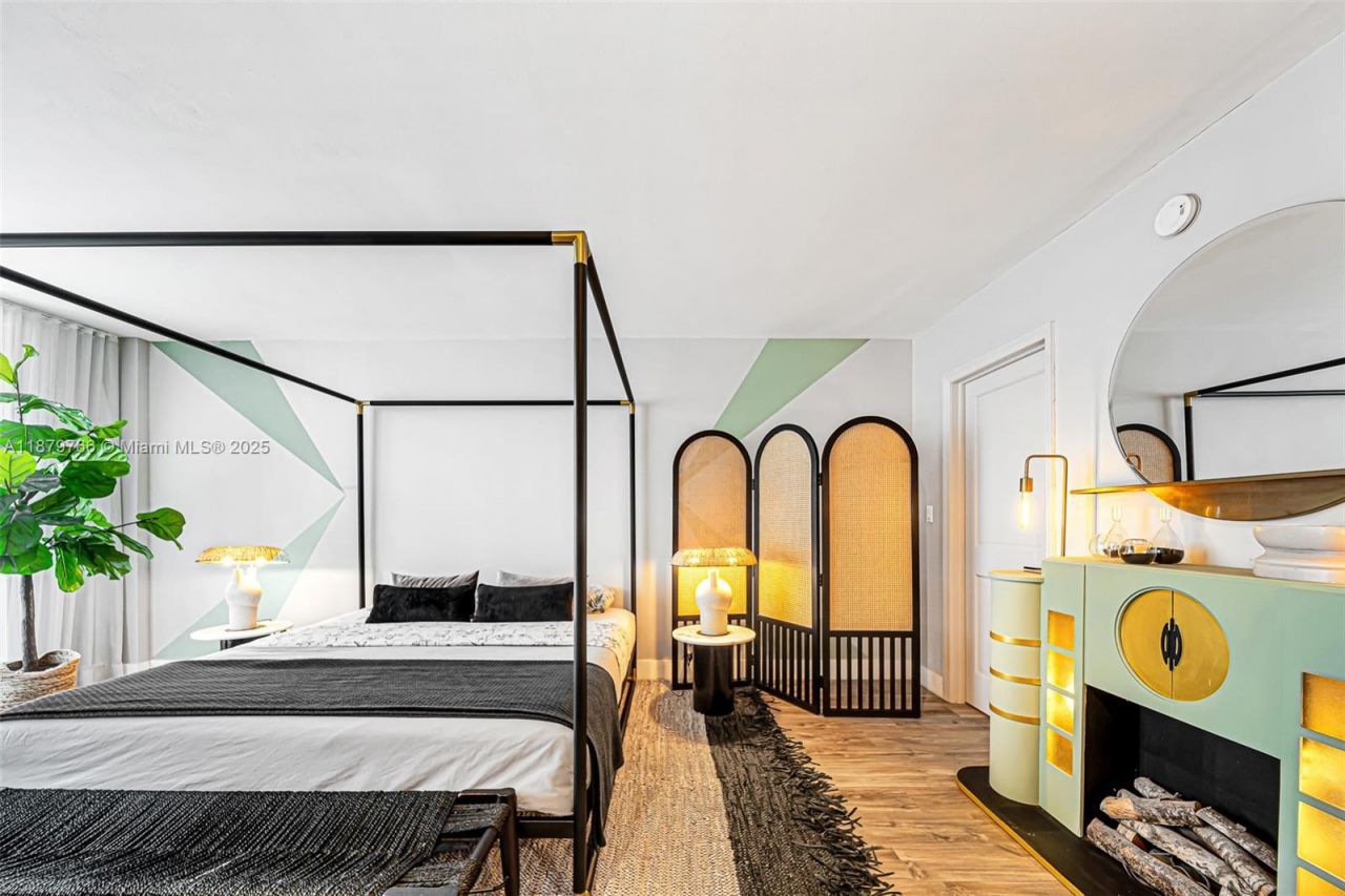 5600 Collins Ave, Unit 12E, Miami Beach, FL 33140 Photo