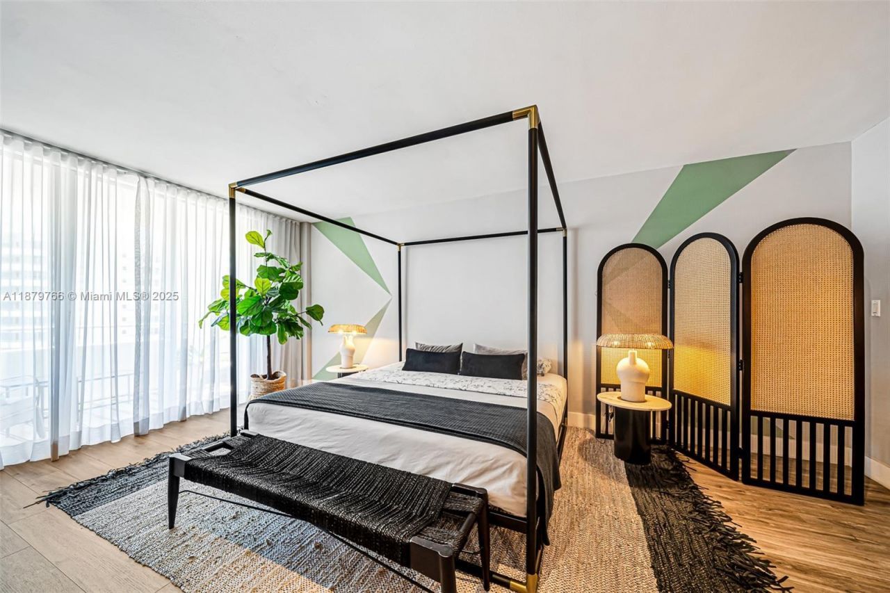 5600 Collins Ave, Unit 12E, Miami Beach, FL 33140 Photo