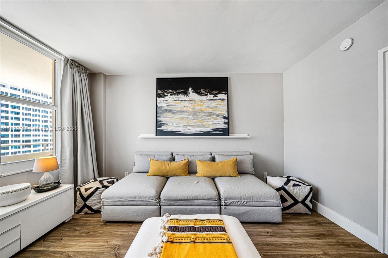 5600 Collins Ave, Unit 12E, Miami Beach, FL 33140 Photo