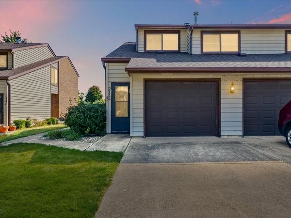 2144 HARBORTOWN Circle, Unit 2144, Champaign, IL 61821
