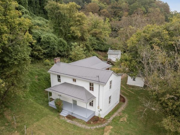630 Artrip Road, Cleveland, VA 24225