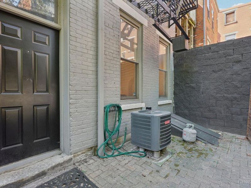 320 Mulberry Street, Cincinnati, OH 45202 Photo 48