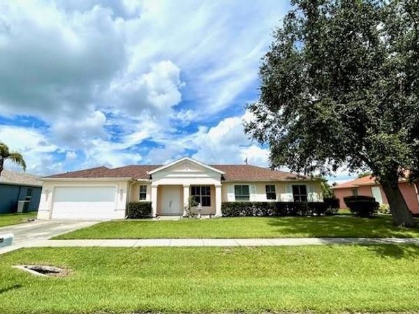 589 Genevieve Drive, Lehigh Acres, FL 33936