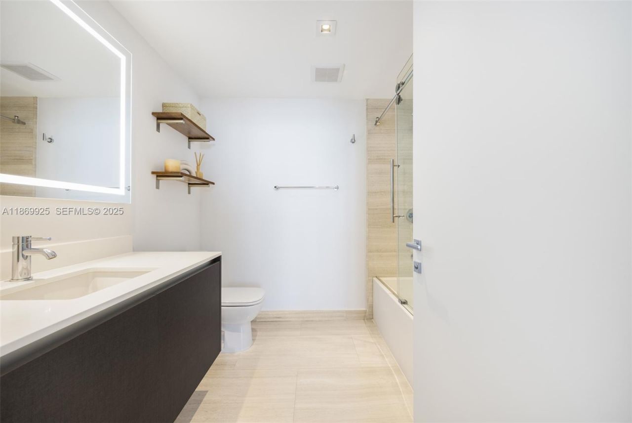 1451 Brickell Ave, Unit 1901, Miami, FL 33131 Photo