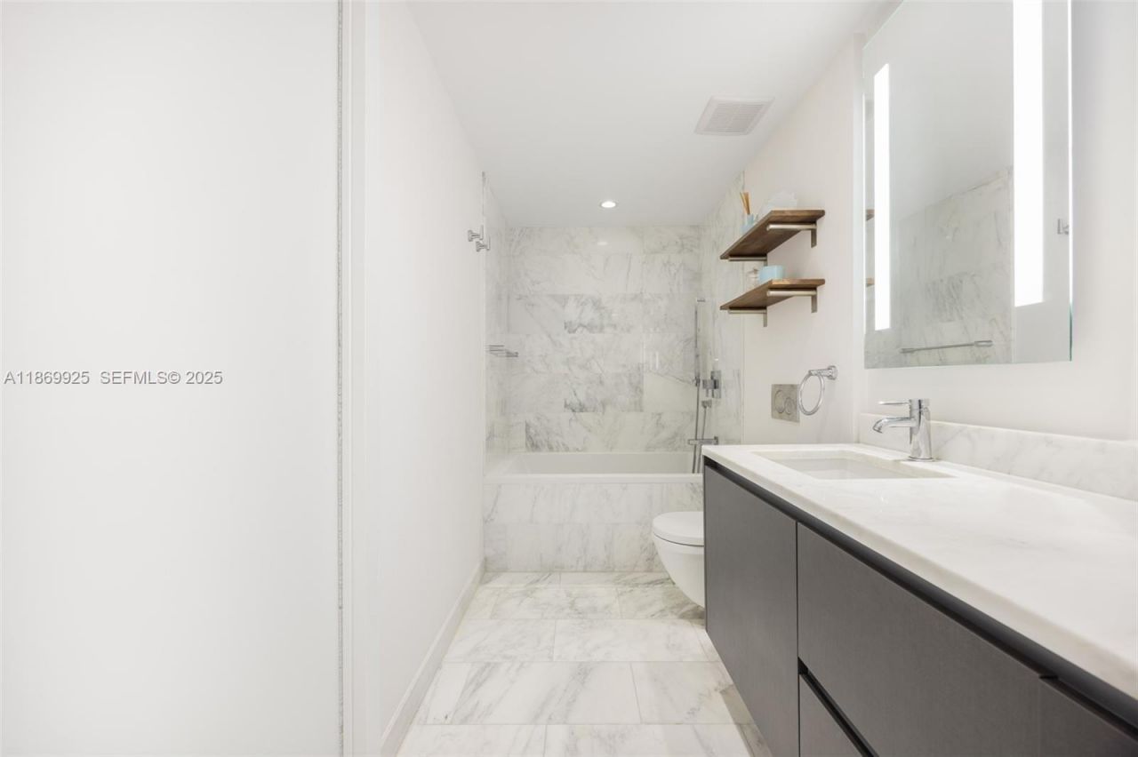 1451 Brickell Ave, Unit 1901, Miami, FL 33131 Photo