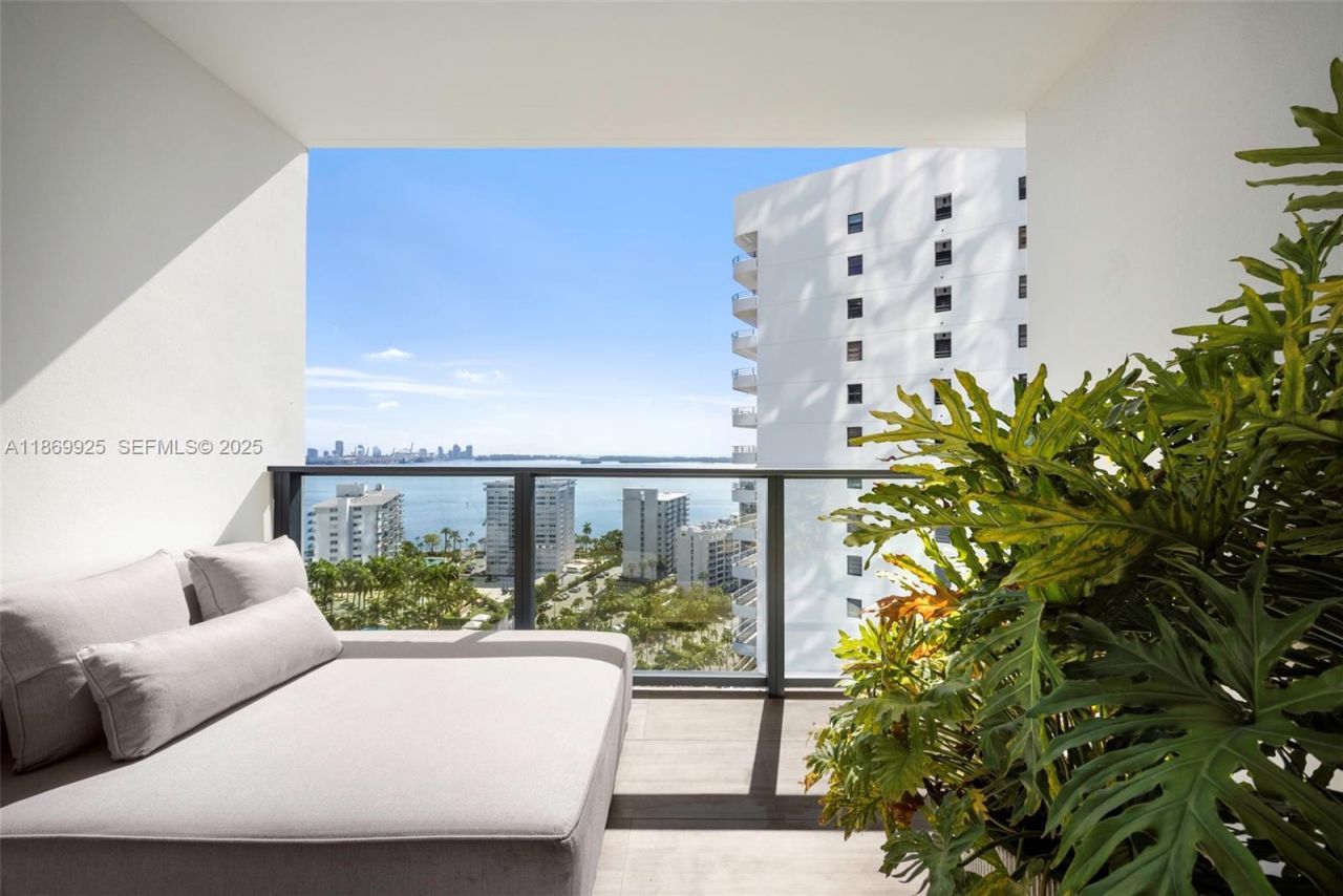 1451 Brickell Ave, Unit 1901, Miami, FL 33131 Photo