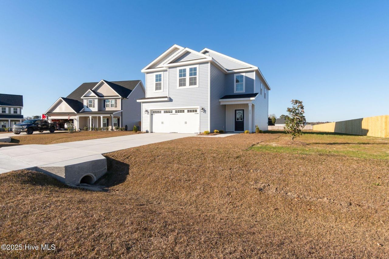 209 Shadow Grass Court, Stella, NC 28582 Main Photo