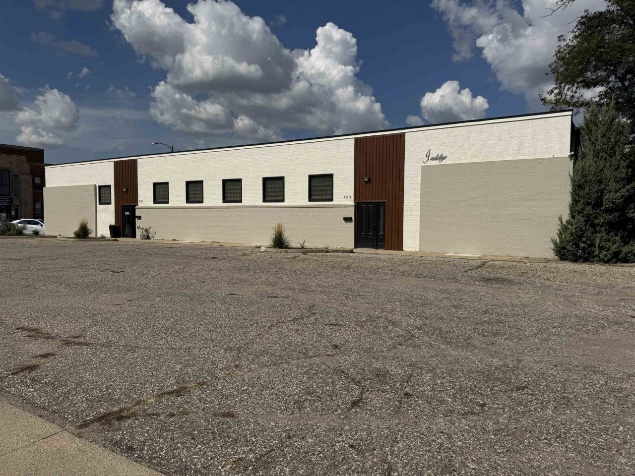 703 1st Avenue S, Estherville, IA 51334 Main Photo