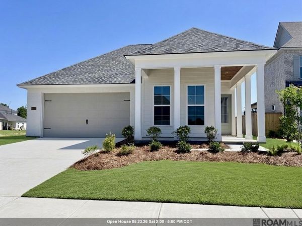 36177 Belle Parc Ave, Geismar, LA 70734