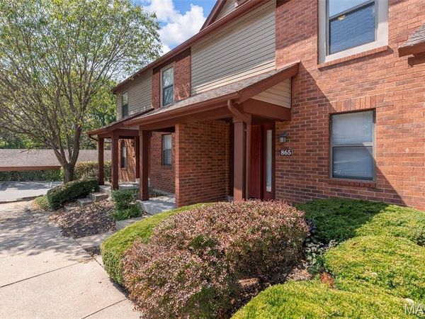 865 Forest Trace Drive, Unit C, Chesterfield, MO 63017