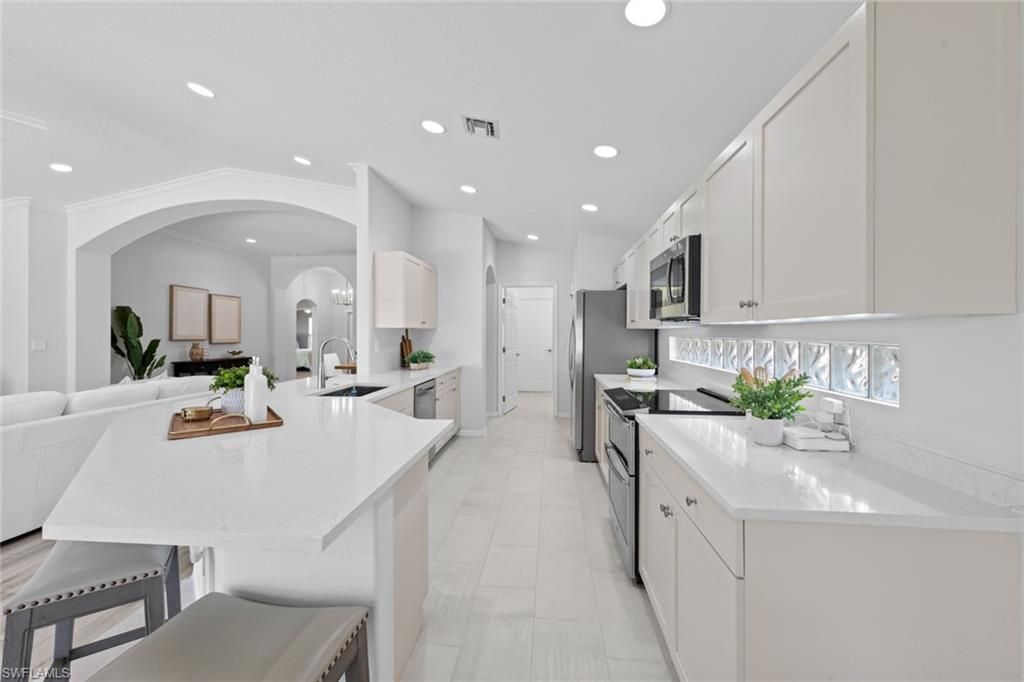 9053 Astonia Way, Estero, FL 33967 Photo