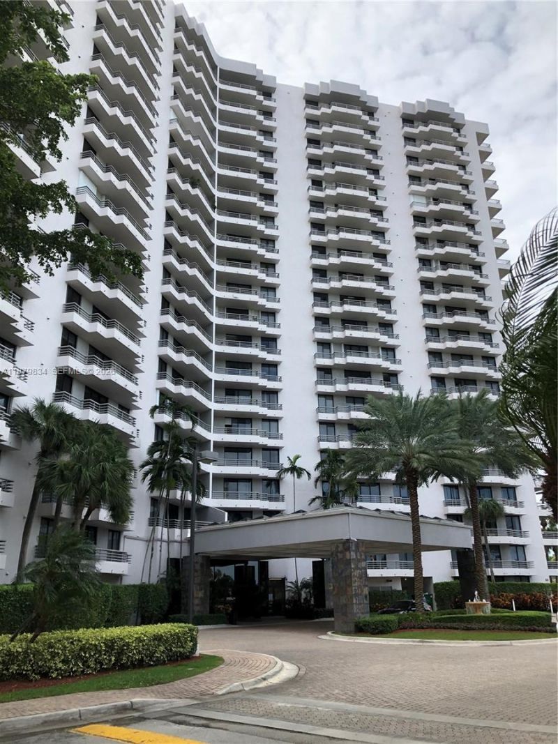 3300 NE 191st St, Unit LP10, Aventura, FL 33180 Photo