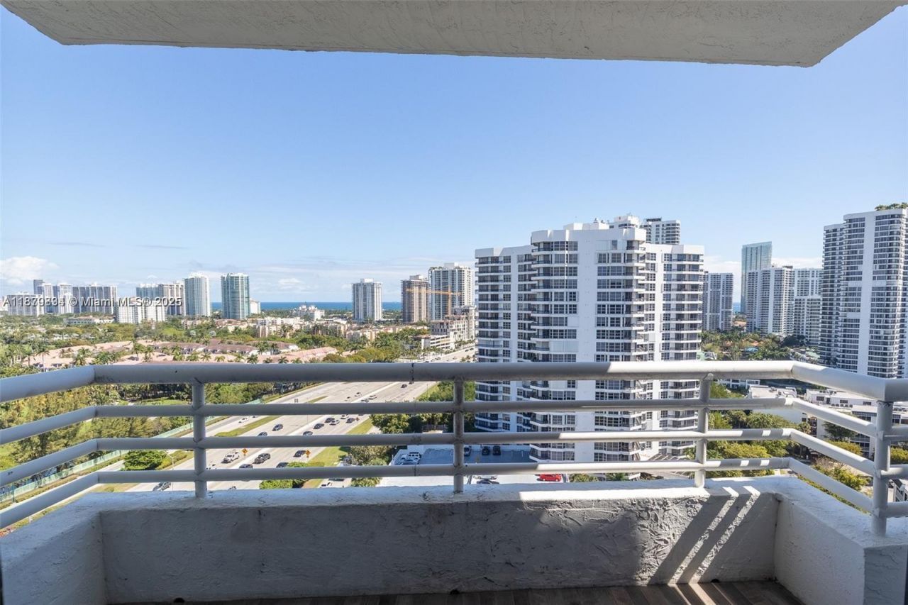 3300 NE 191st St, Unit LP10, Aventura, FL 33180 Photo