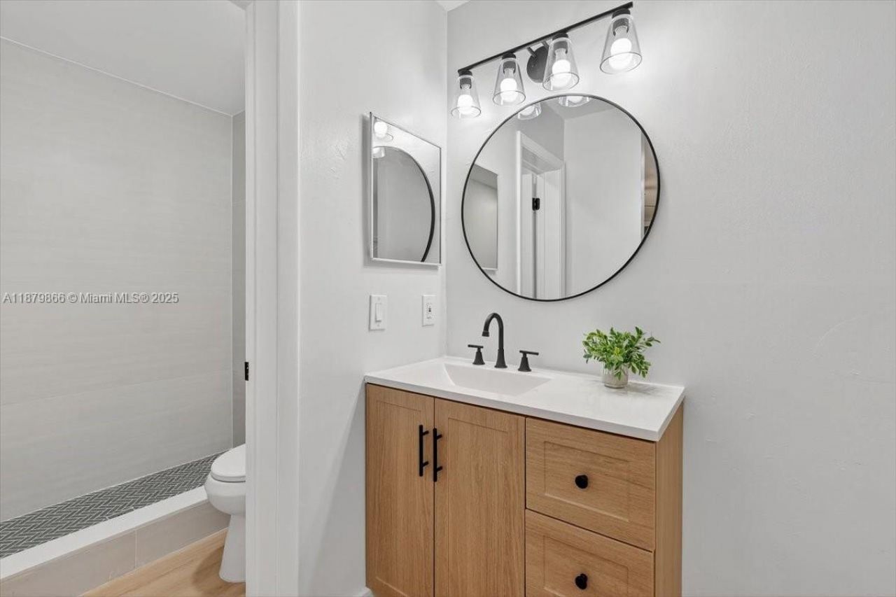 2652 N Carambola Cir, Unit 1738, Coconut Creek, FL 33066 Photo