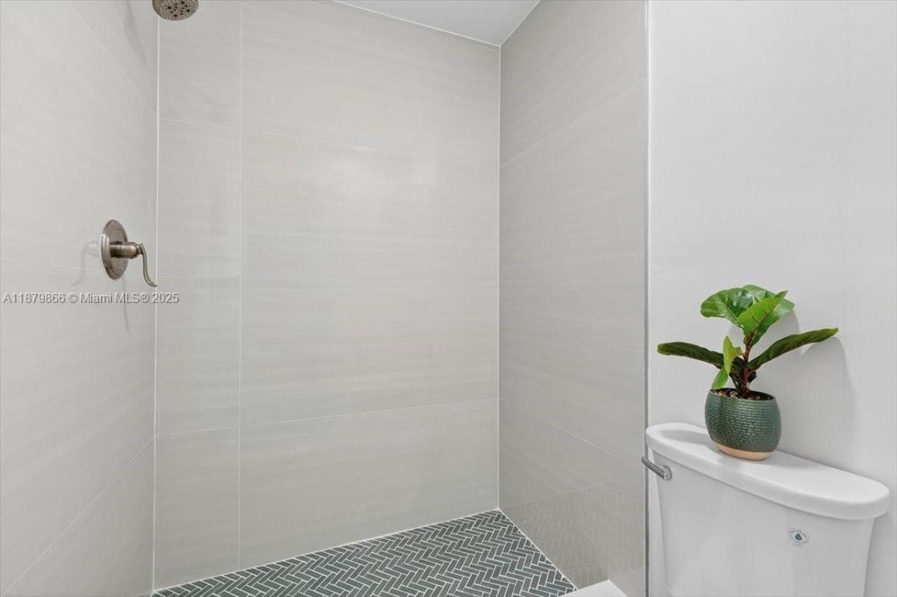 2652 N Carambola Cir, Unit 1738, Coconut Creek, FL 33066 Photo