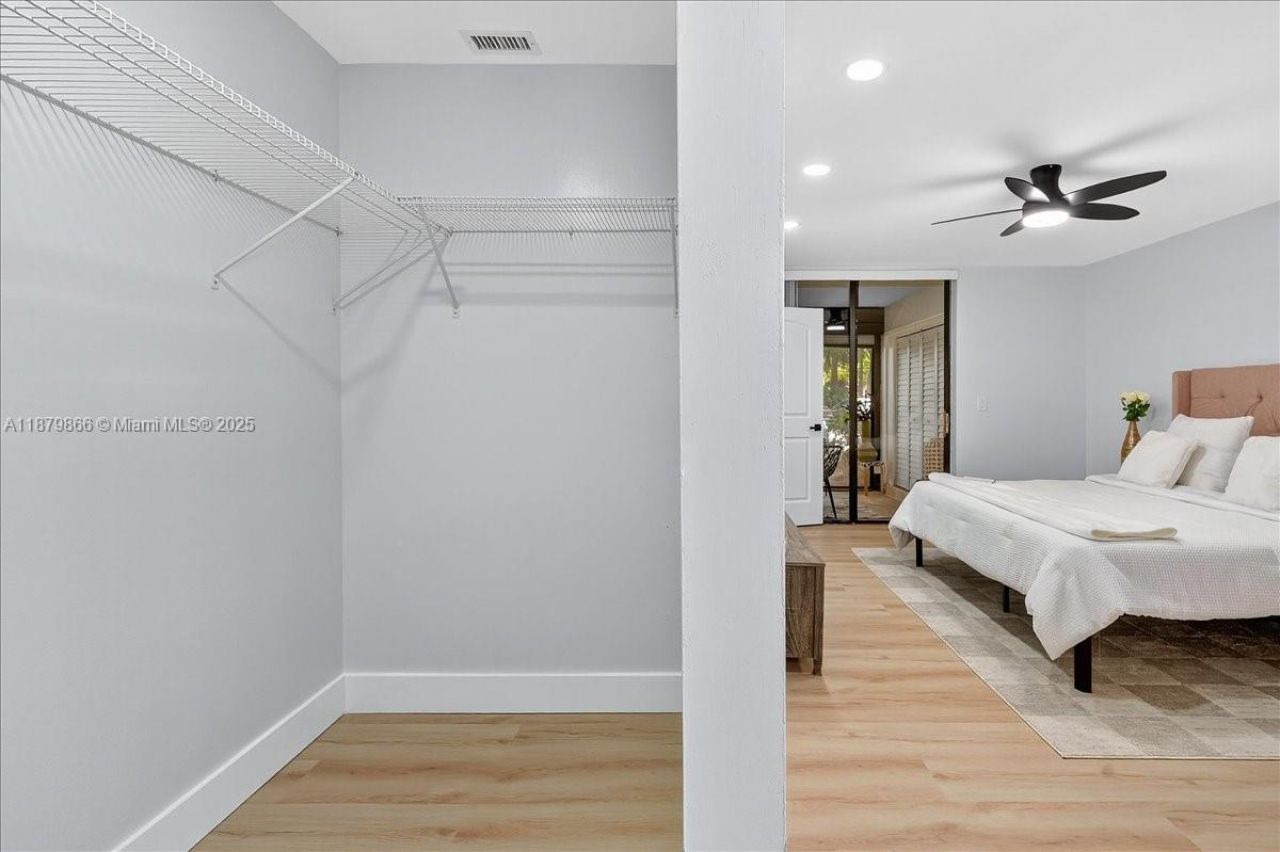 2652 N Carambola Cir, Unit 1738, Coconut Creek, FL 33066 Photo