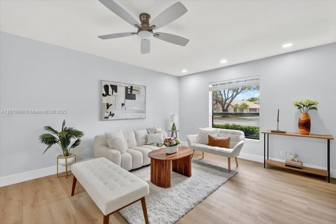 2652 N Carambola Cir, Unit 1738, Coconut Creek, FL 33066 Photo