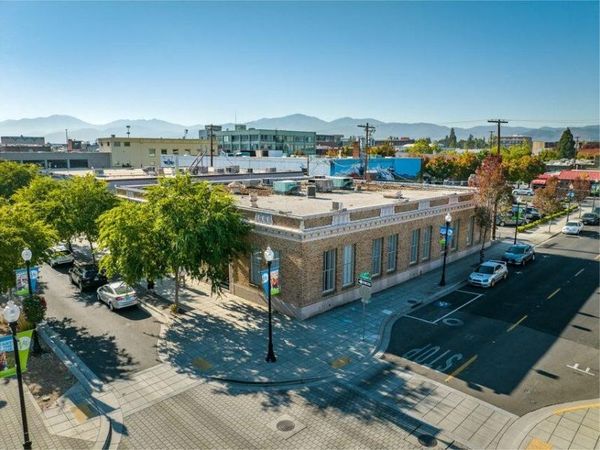 145 N Bartlett Street, Medford, OR 97501