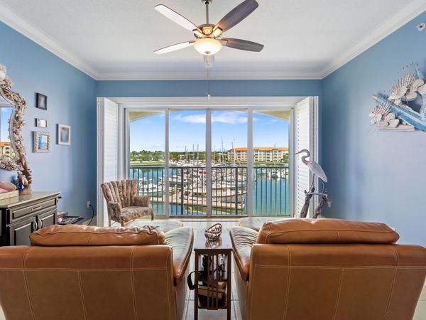 14 W Harbour Isle Drive, Unit Ph 03, Fort Pierce, FL 34949