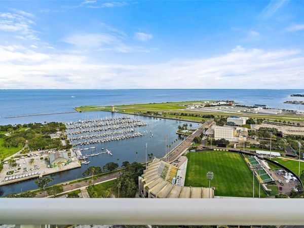 175 1ST STREET S, Unit 3203, ST PETERSBURG, FL 33701