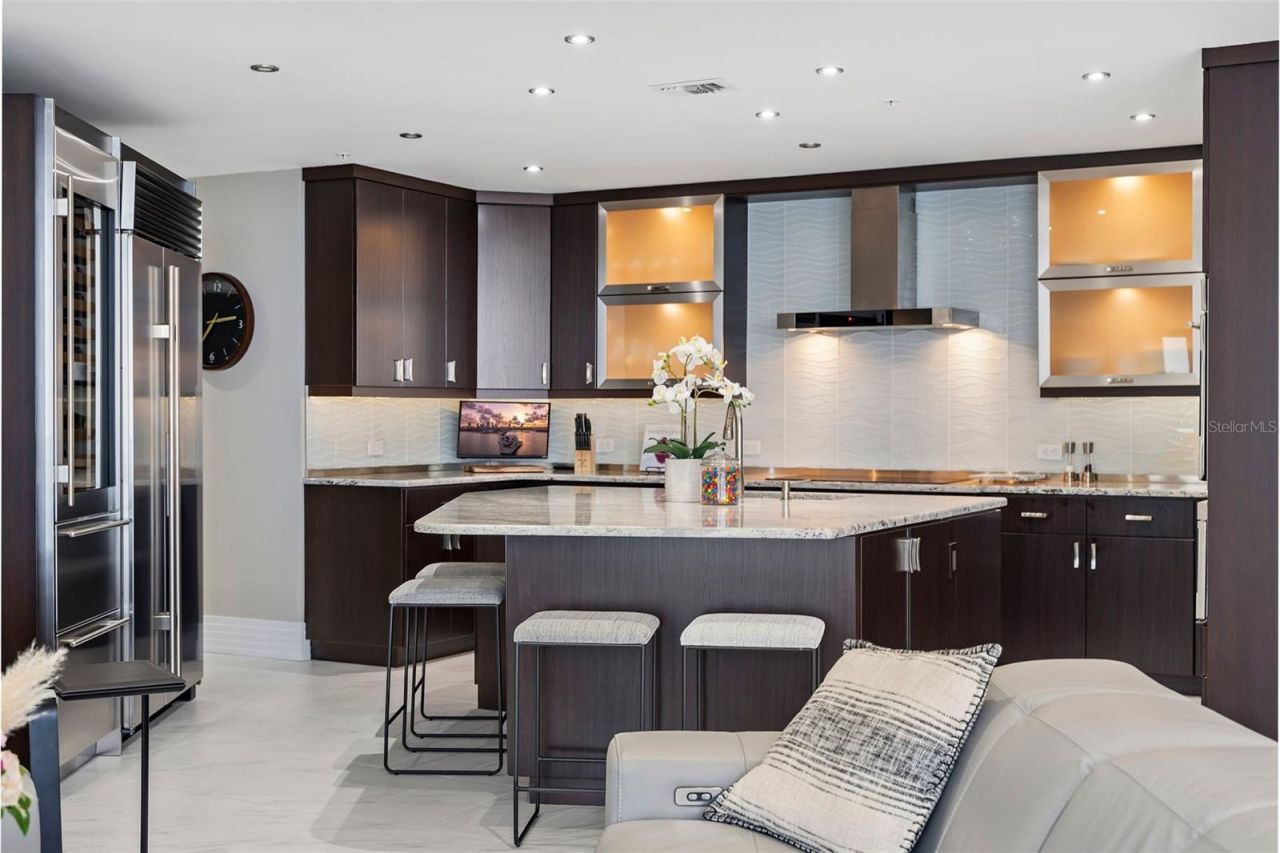 175 1st Street S, Unit 3203, Saint Petersburg, FL 33701 Photo