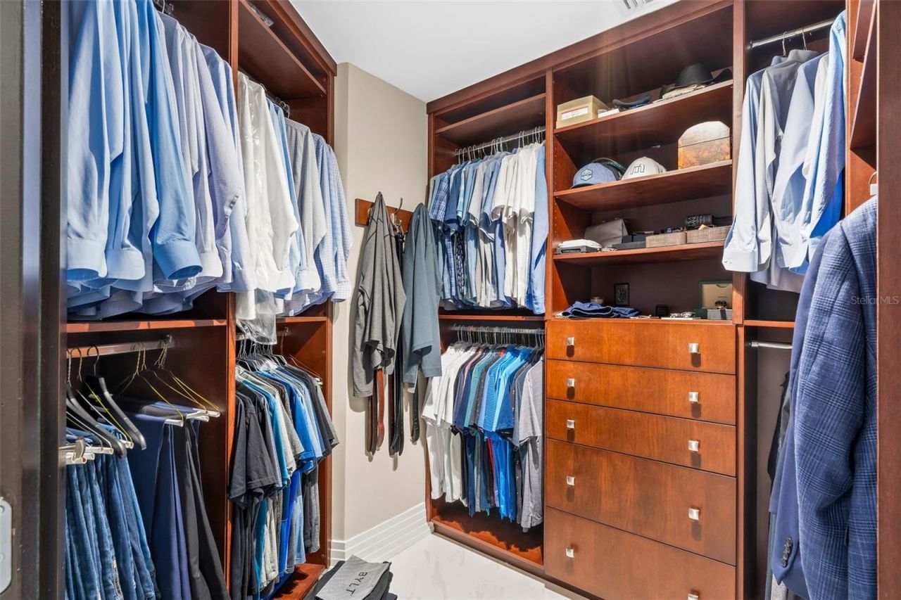 175 1st Street S, Unit 3203, Saint Petersburg, FL 33701 Photo