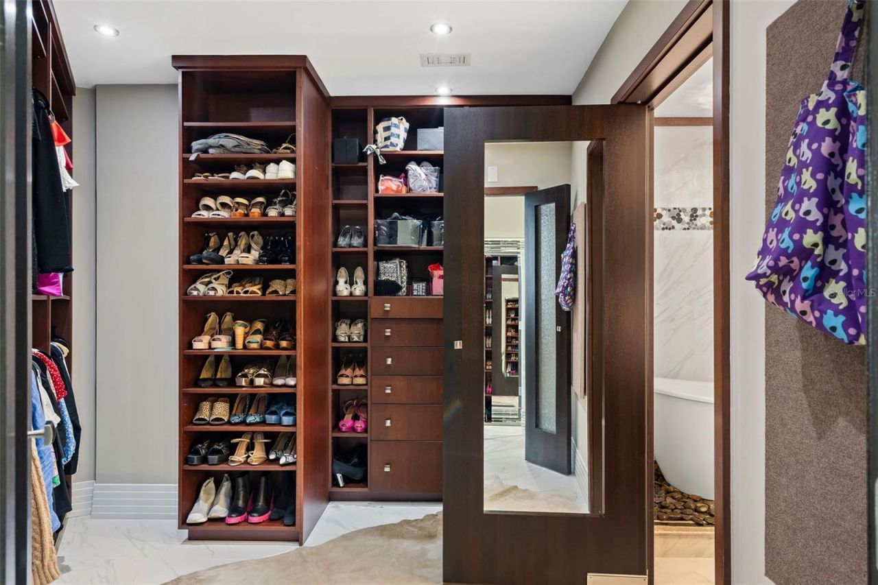 175 1st Street S, Unit 3203, Saint Petersburg, FL 33701 Photo