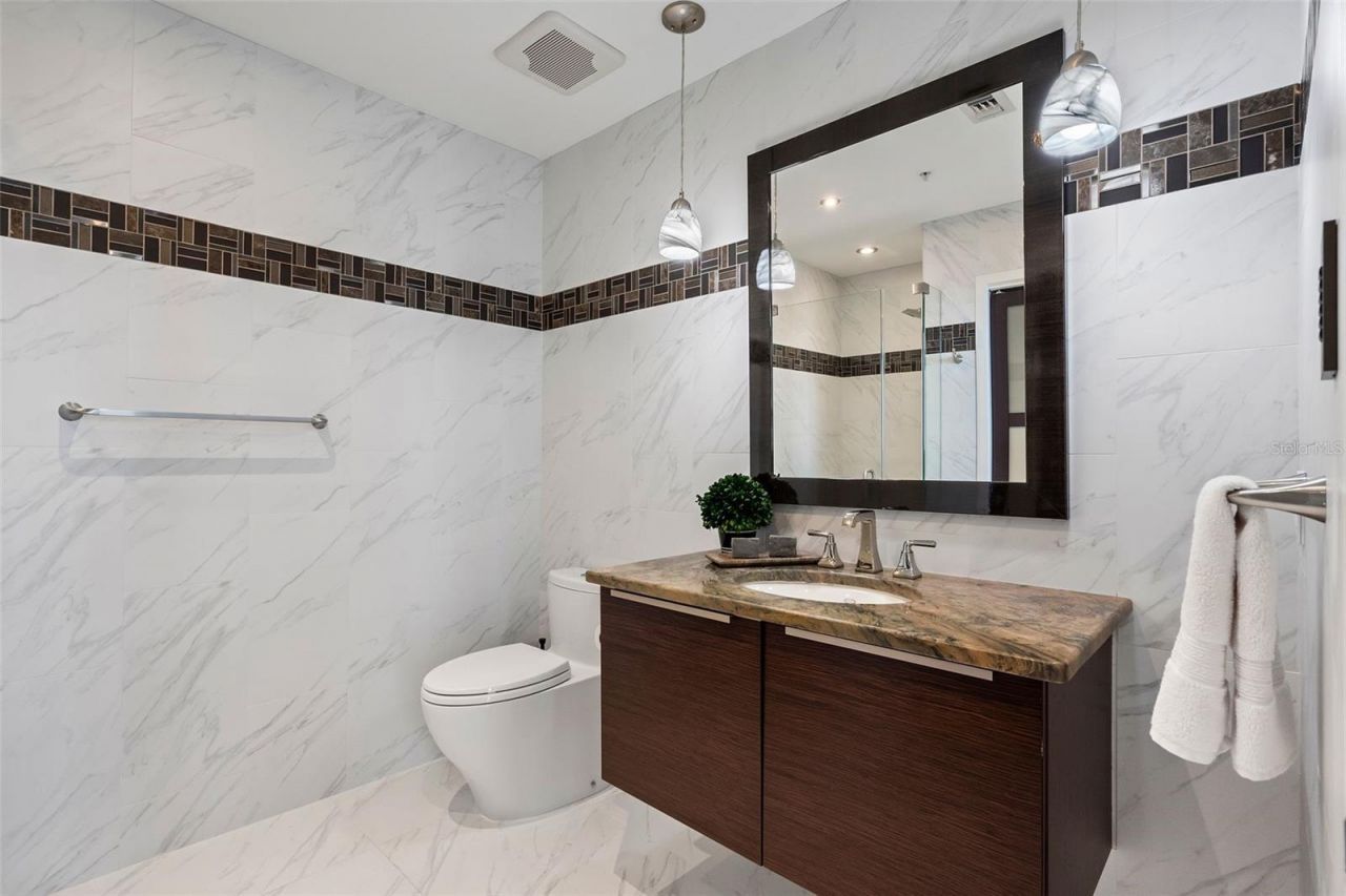 175 1st Street S, Unit 3203, Saint Petersburg, FL 33701 Photo