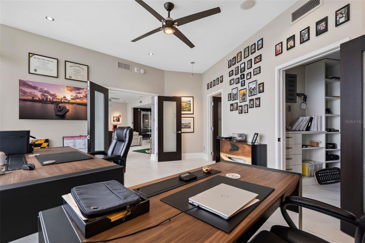 175 1st Street S, Unit 3203, Saint Petersburg, FL 33701 Photo