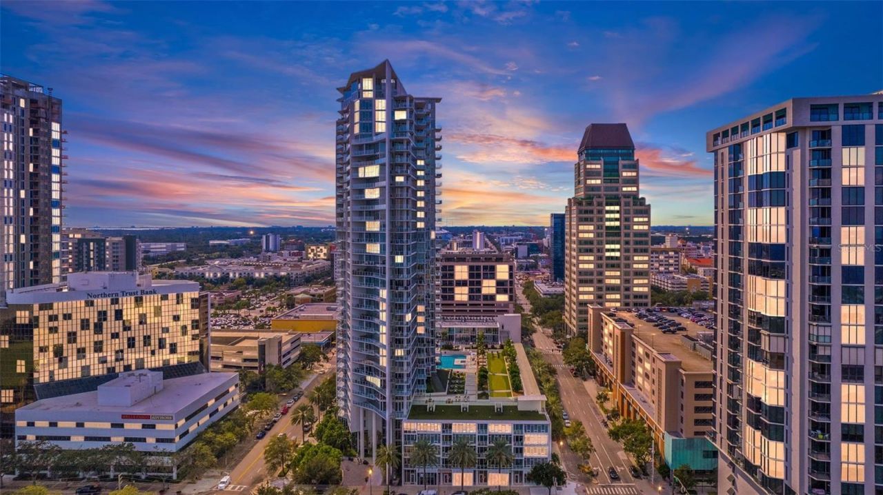 175 1st Street S, Unit 3203, Saint Petersburg, FL 33701 Photo