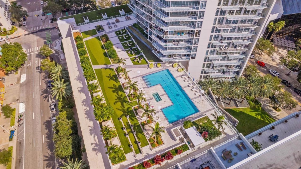 175 1st Street S, Unit 3203, Saint Petersburg, FL 33701 Photo