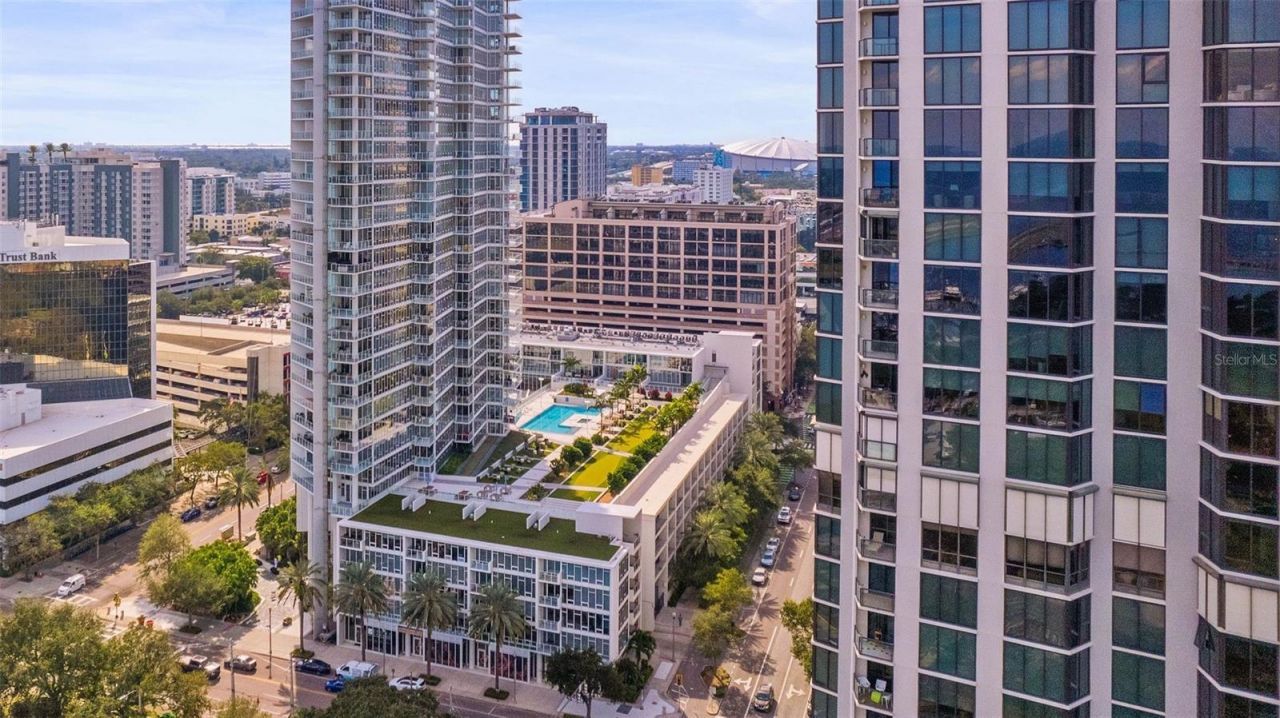 175 1st Street S, Unit 3203, Saint Petersburg, FL 33701 Photo