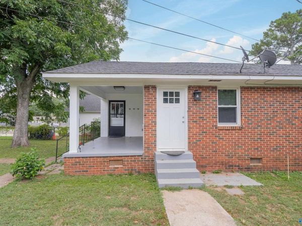 3707 8th Avenue SW, Huntsville, AL 35805